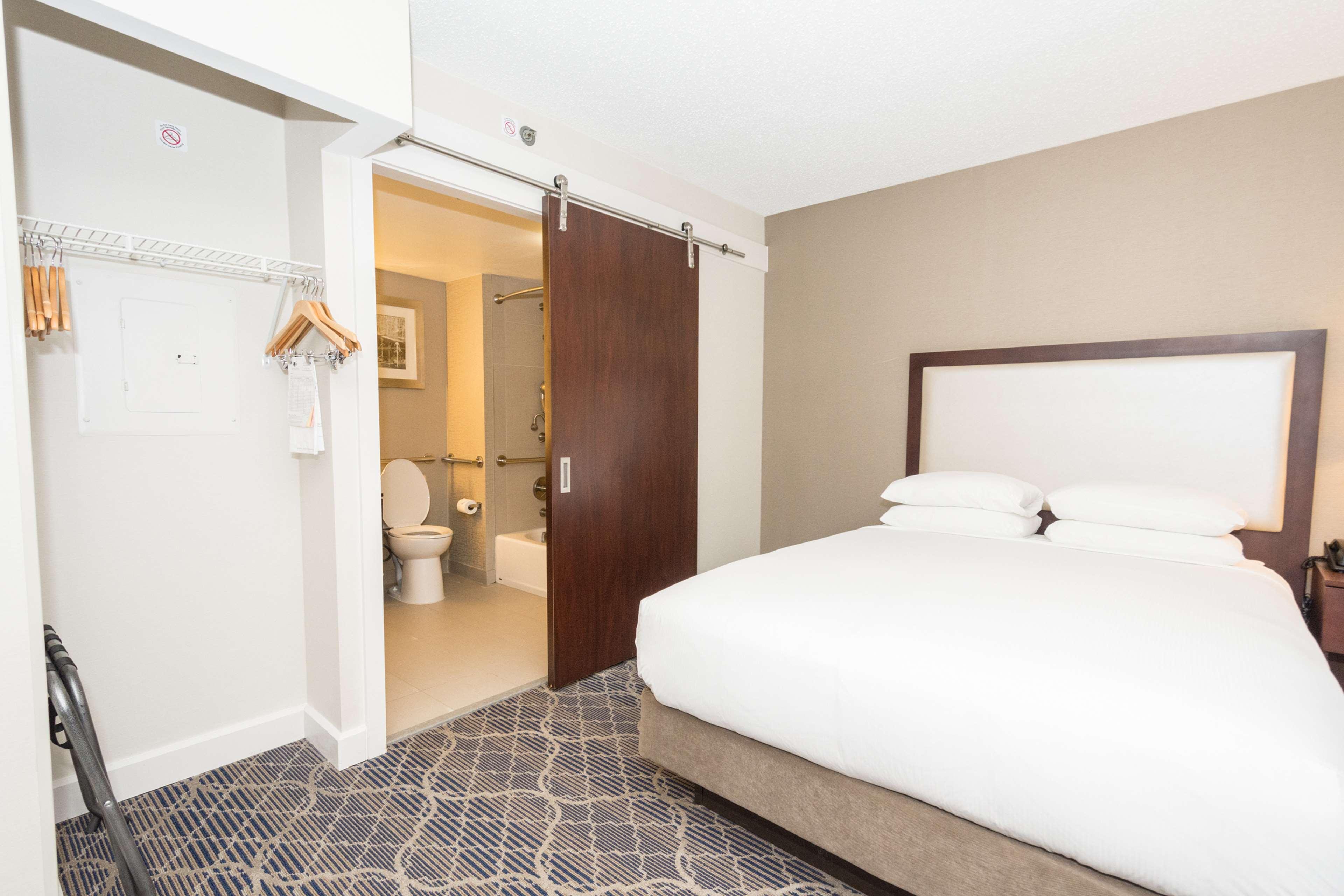 Doubletree Suites By Hilton At The Battery Atlanta Smyrna Zewnętrze zdjęcie