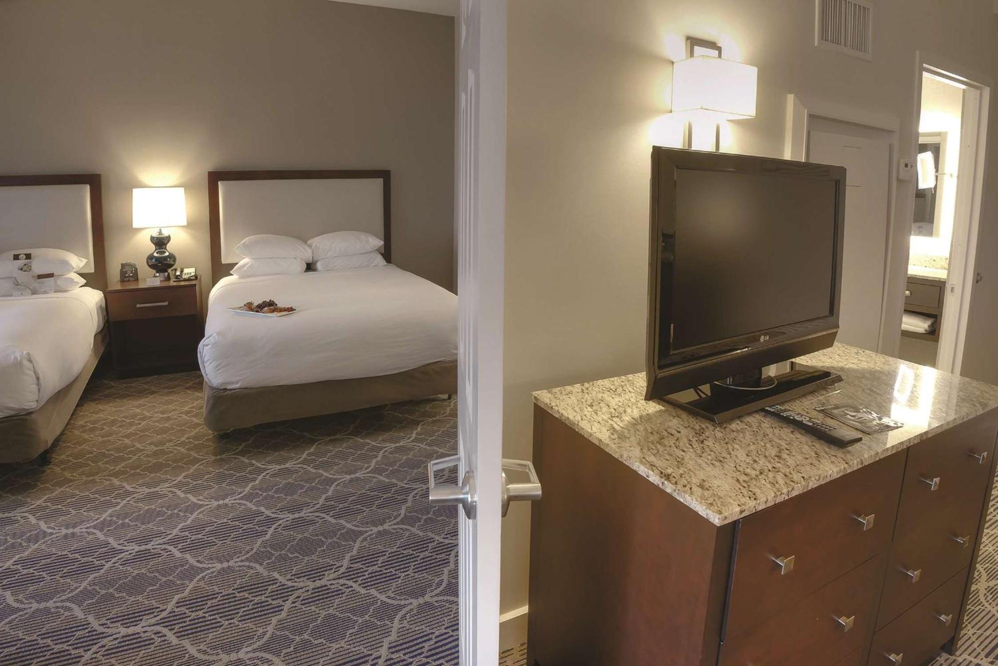 Doubletree Suites By Hilton At The Battery Atlanta Smyrna Zewnętrze zdjęcie