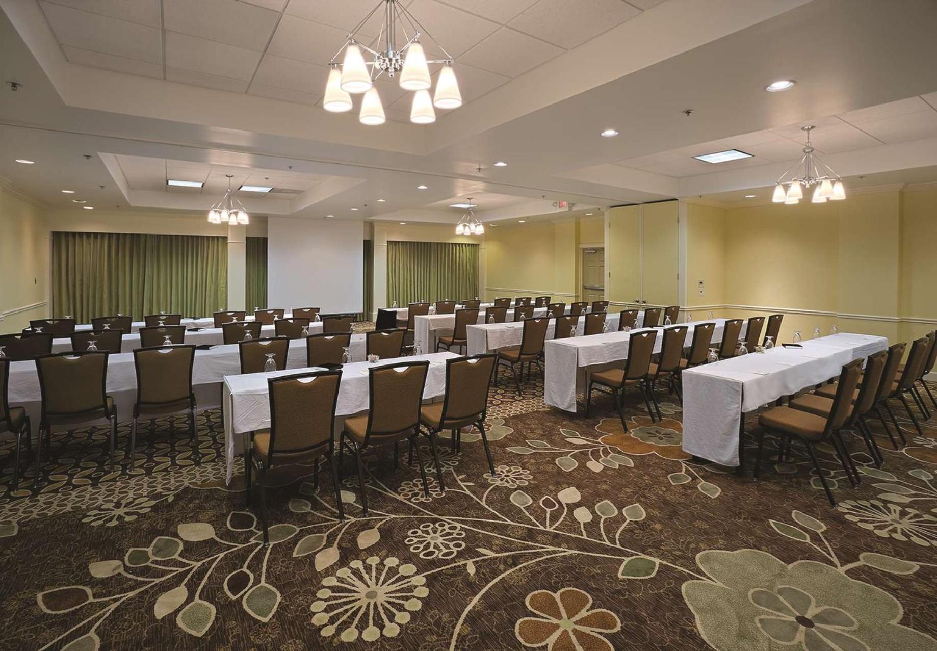 Doubletree Suites By Hilton At The Battery Atlanta Smyrna Zewnętrze zdjęcie